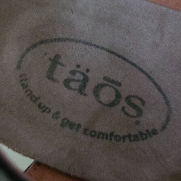 Taos Carousel Wedge Sandal Black Leather Hammered Silver Detail Size 41 - Picture 9 of 12